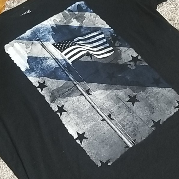 EUC 🔥 Apt 9 Black Flag T - Picture 2 of 5